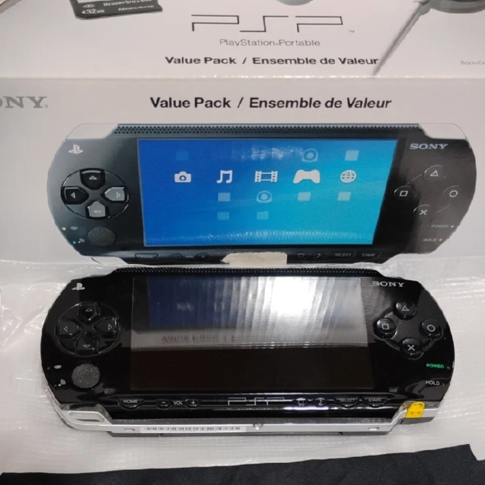 (#11) Sony PSP PlayStation Portable Value Pack Console/ 4 Games Like New
